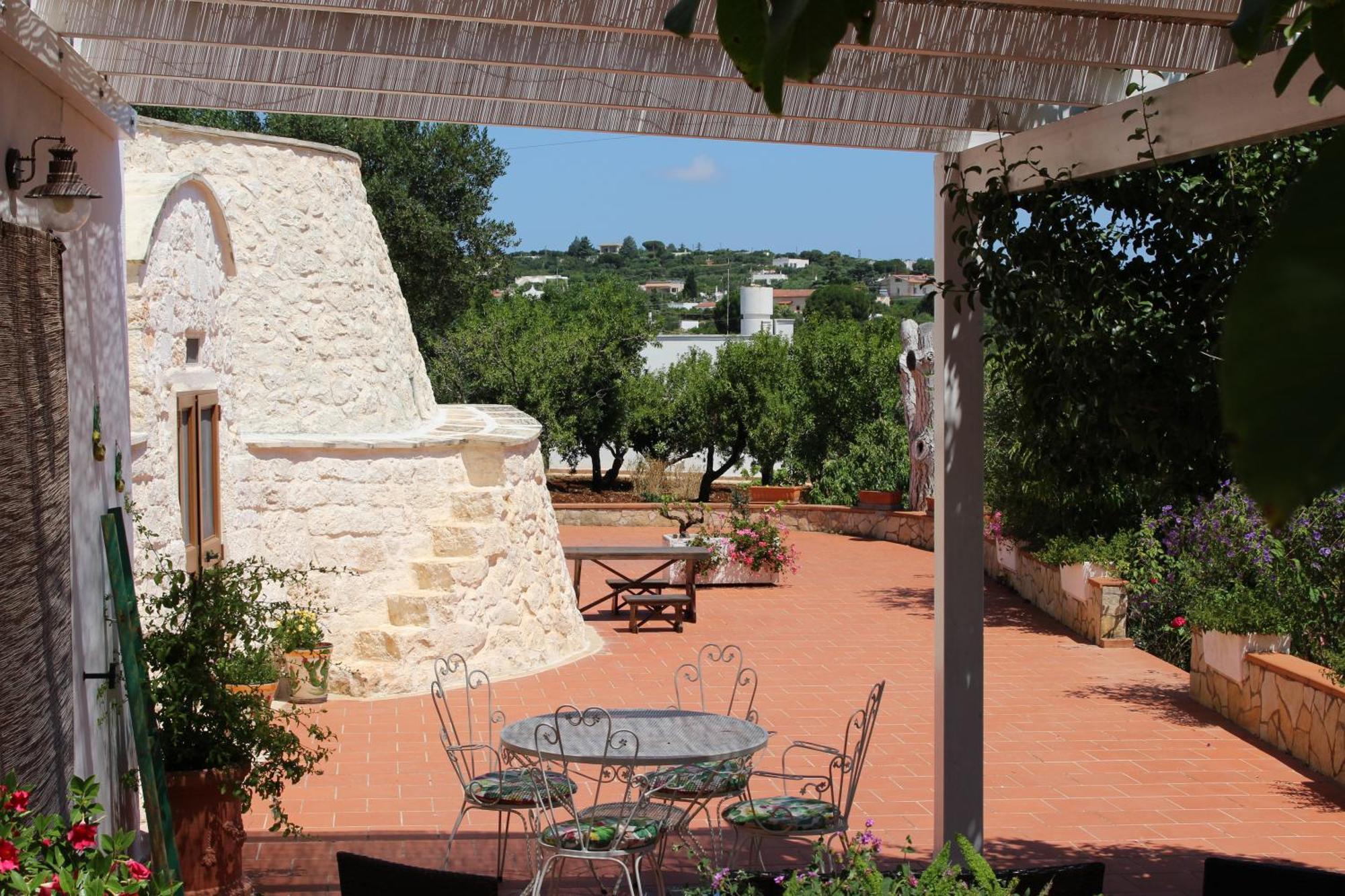 Affittacamere Trullo Il Melograno Ostuni Esterno foto